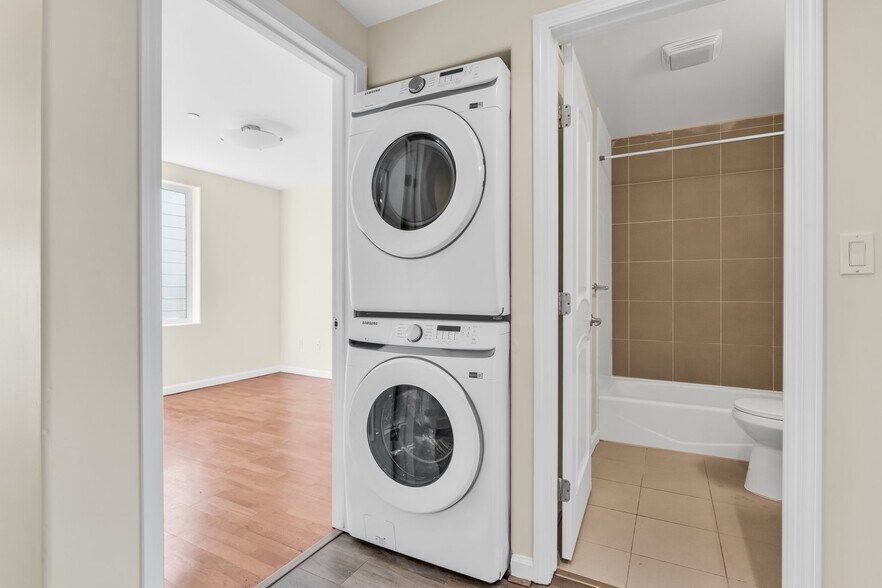 More Photos Of 1079 Texas St, San Francisco Apartments For Sale