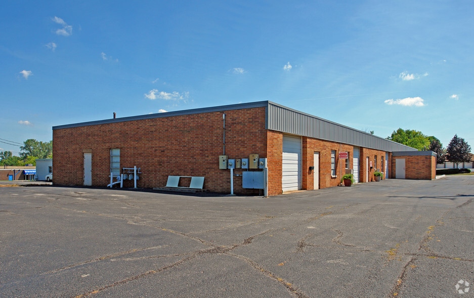 More Photos Of 2891 Culver Ave, Kettering Warehouse For Lease