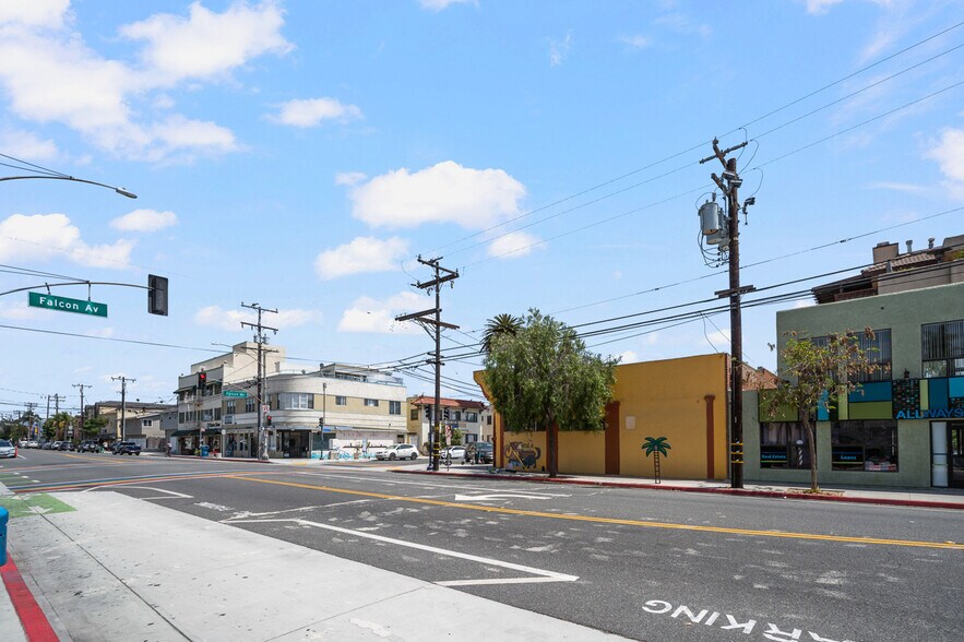 More Photos Of 1434 E Broadway, Long Beach Storefront Retail Office For Sale