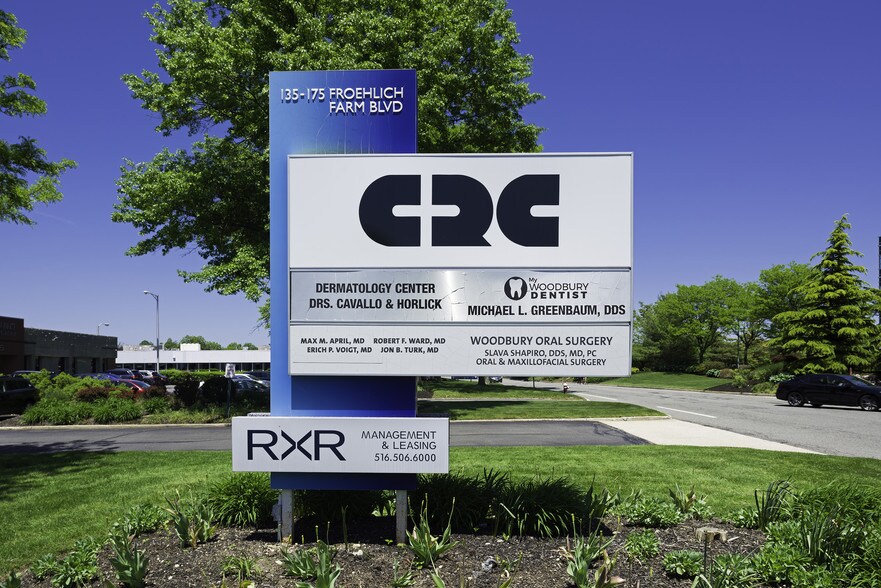 More Photos Of 135-175 Froehlich Farm Blvd, Woodbury Unknown For Lease