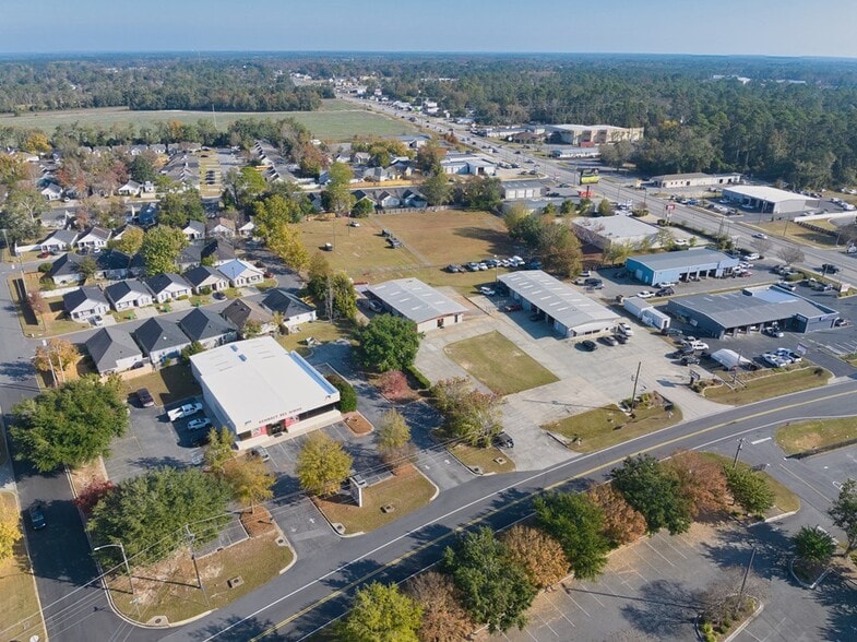 More Photos Of 432 Connell Rd, Valdosta Service For Sale
