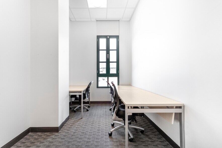 More Photos Of 410 S Rampart Blvd, Las Vegas Coworking Space