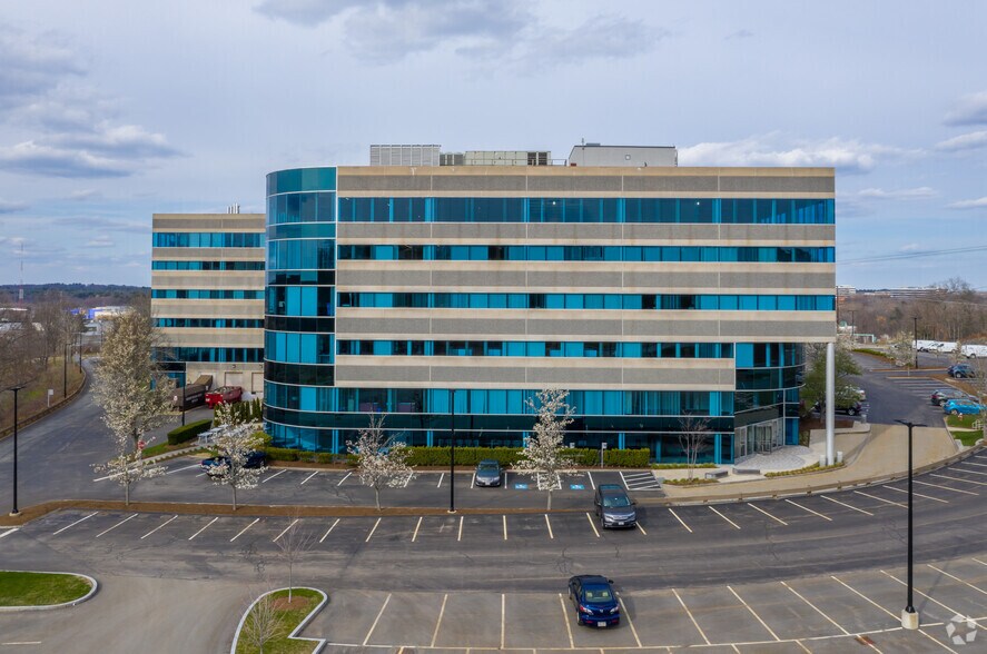 More Photos Of 200 Summit Dr, Burlington Office For Lease