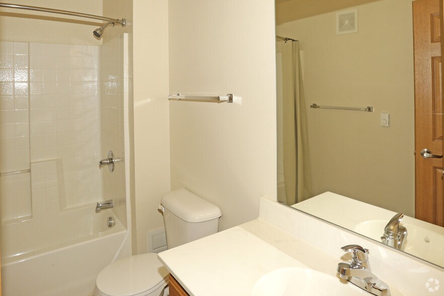 More Photos Of 501 12th Ave SE, Stanley Apartments For Lease