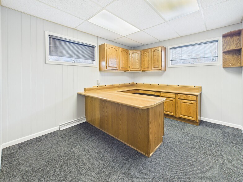 More Photos Of 427 Memorial Dr, Greenville Office For Lease