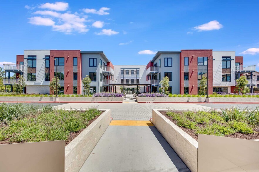 More Photos Of 1545 San Antonio Ave, Menlo Park Apartments For Sale