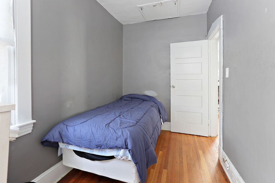 More Photos Of 2519 Liberty Heights Ave, Baltimore Apartments For Sale
