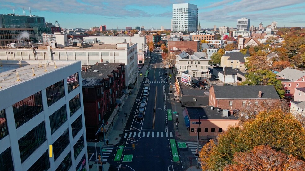 Primary Photo Of 781-783 Main St, Cambridge Service For Sale