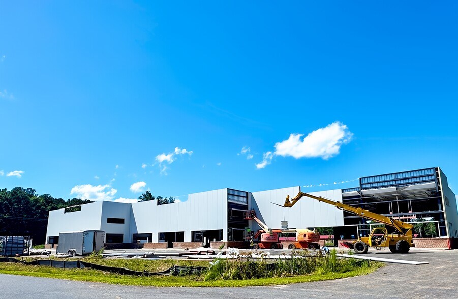 More Photos Of 31013 Besche Ave, Georgetown Showroom For Lease