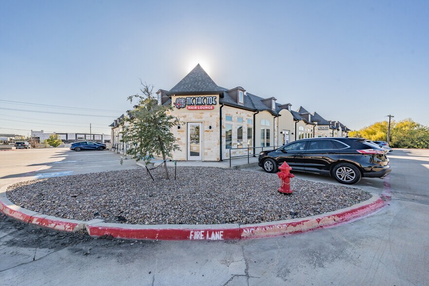 More Photos Of 27045 E University Dr, Aubrey Medical For Sale