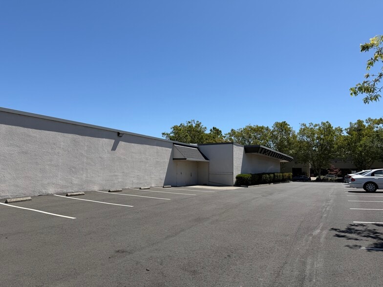 More Photos Of 2321 Stanwell Dr, Concord Flex For Sale