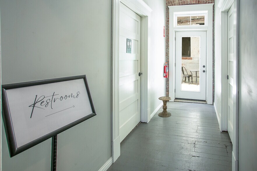 More Photos Of 479 B St, Biggs Storefront Retail Office For Sale