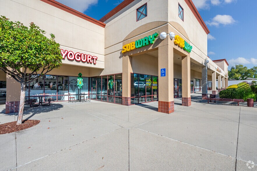 More Photos Of 2341 Sunset Blvd, Rocklin Unknown For Lease