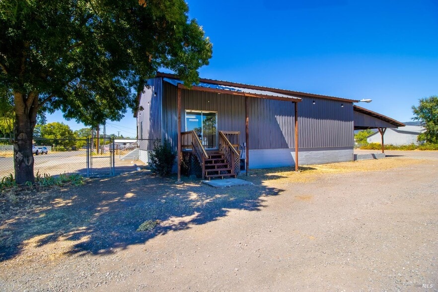 More Photos Of 150 Perry St, Ukiah Land For Sale