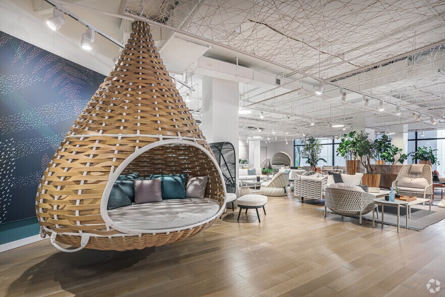 More Photos Of 1855 Griffin Rd, Dania Beach Office Residential For Lease