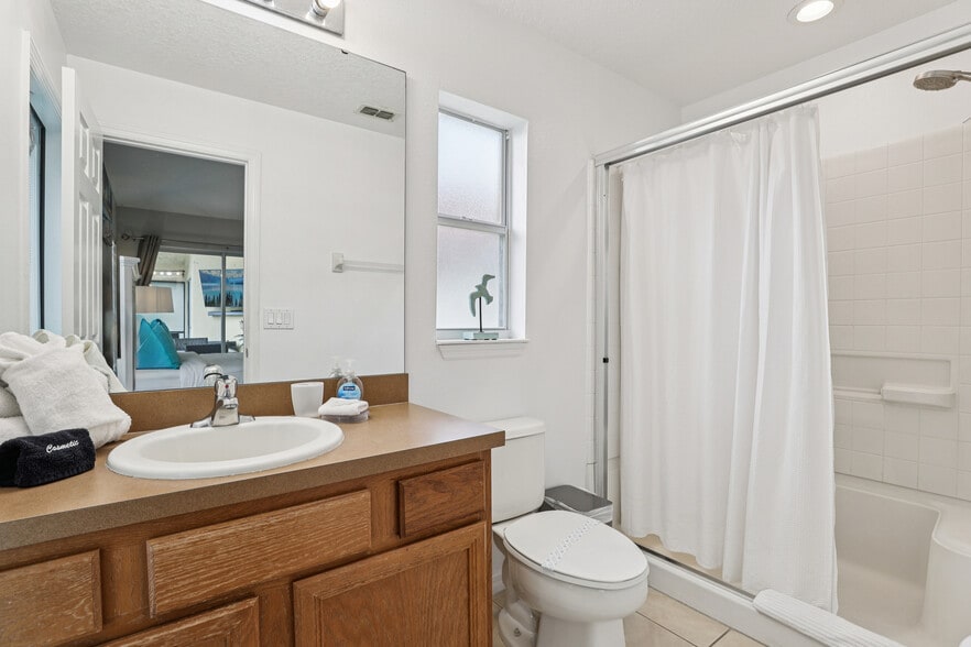 More Photos Of 136 Rosso Dr, Davenport Specialty For Sale