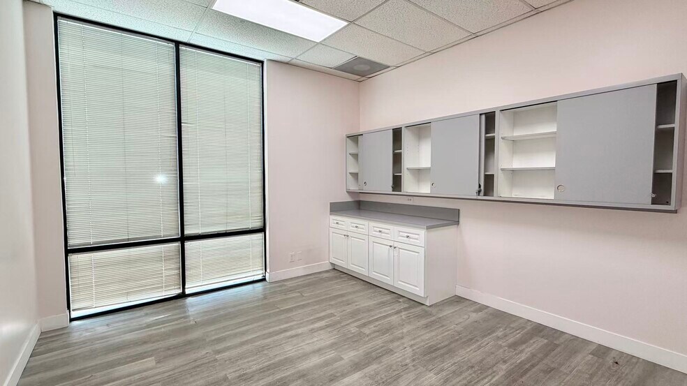 More Photos Of 18611 Gale Ave, City of Industry Medical For Lease