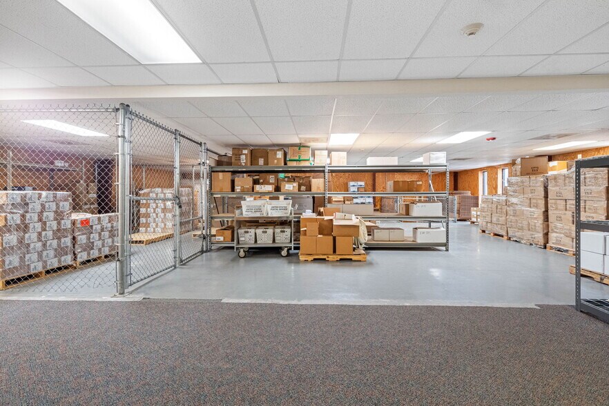 More Photos Of 6801 E Hillsborough Ave, Tampa Office Residential For Sale