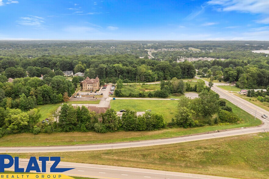 More Photos Of 1170 E Western Reserve Rd, Youngstown Office For Sale