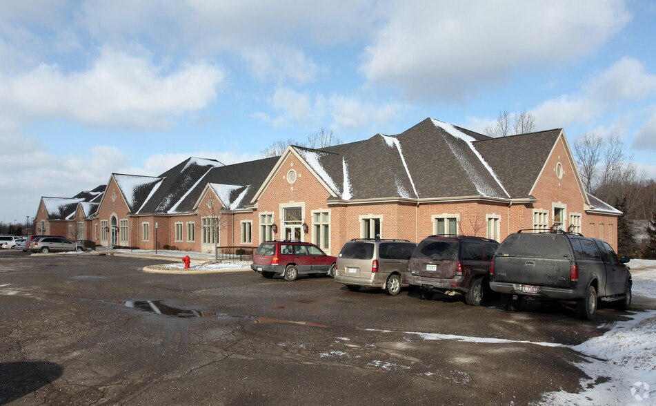 More Photos Of 2104 Jolly Rd, Okemos Office For Sale