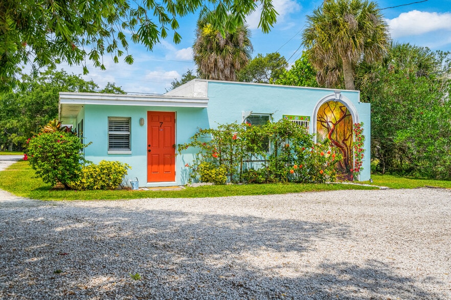 More Photos Of 11450 S Indian River Dr, Sebastian Hotel For Sale