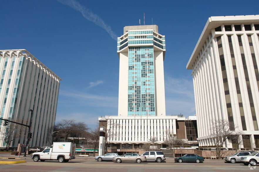More Photos Of 250 W Douglas Ave, Wichita Unknown For Lease