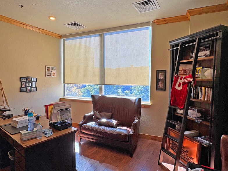 More Photos Of 398 S 9th St, Boise General Retail For Lease