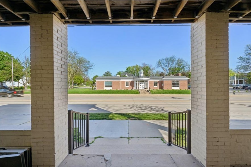 More Photos Of 108 N Main St, Edgerton Apartments For Sale