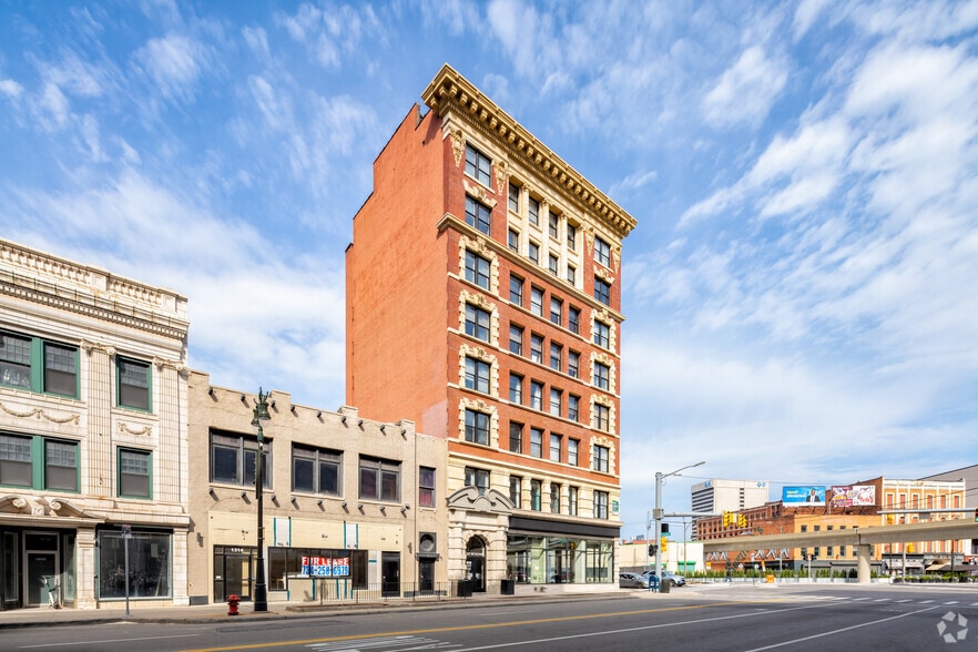 More Photos Of 1300 Broadway St, Detroit Office For Lease