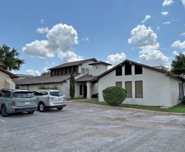 Primary Photo Of 1215 E South 11th St, Abilene Office For Lease