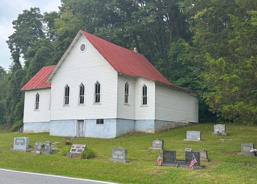 880 Chestnut Hill Rd, Harpers Ferry, WV 25425 Religious Facility For