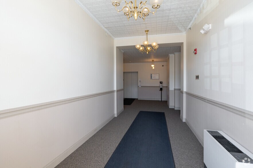 More Photos Of 514 Fulton St, Troy Loft Creative Space For Lease