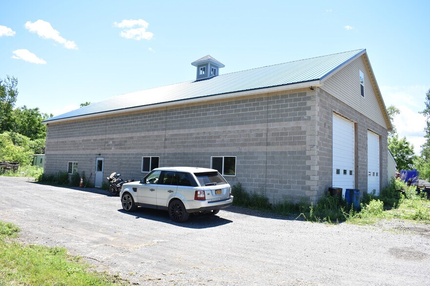 More Photos Of 135 Howard Rd, Fulton Industrial For Sale