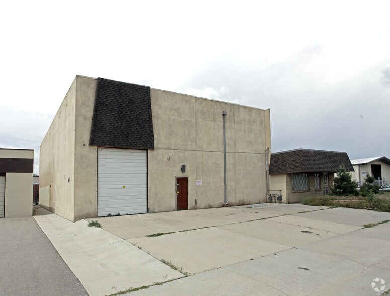 More Photos Of 2255-2275 S Kalamath St, Denver Warehouse For Lease