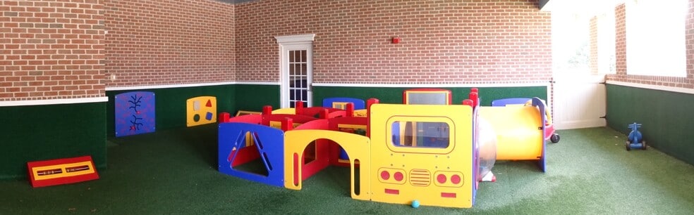 More Photos Of 7101 Heritage Village Plz, Gainesville Daycare Center For Sale