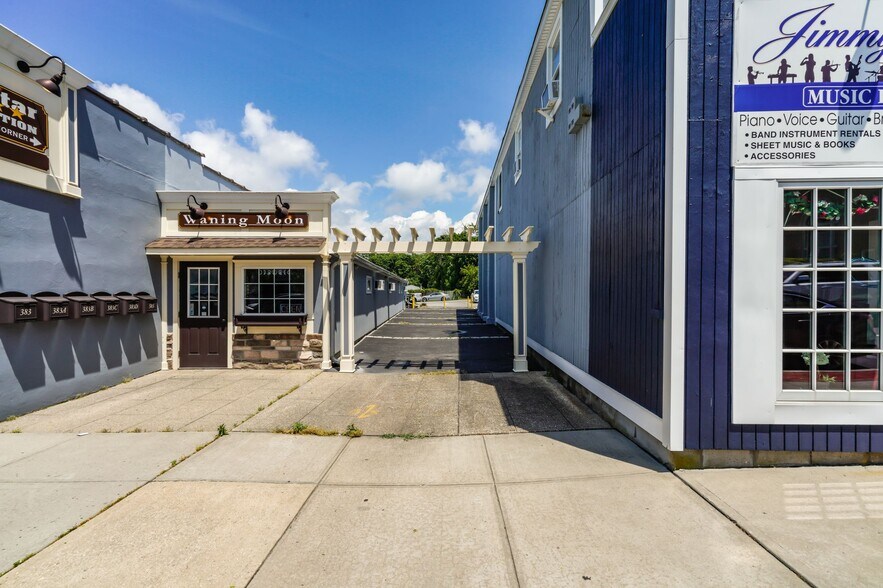 More Photos Of 377 Main St, Center Moriches Storefront Retail Office For Sale