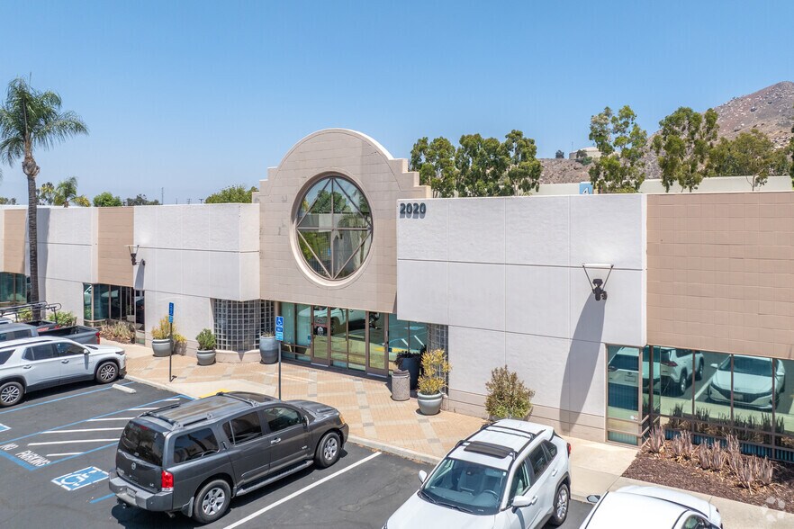 Primary Photo Of 2020 Iowa Ave, Riverside Office For Lease