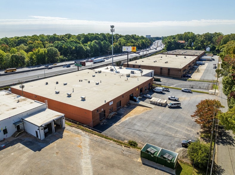 More Photos Of 3020 Commerce Way, Hapeville Warehouse For Lease