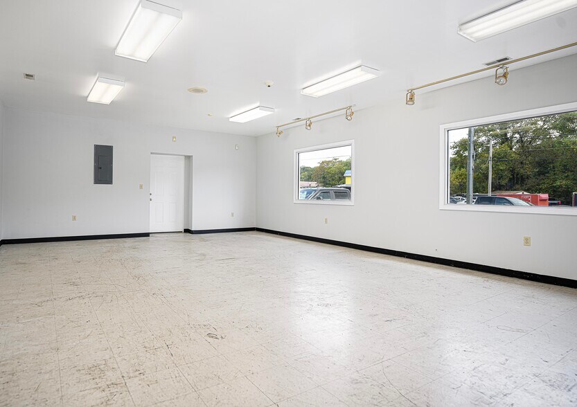 More Photos Of 2800 Belair Rd, Fallston Freestanding For Sale