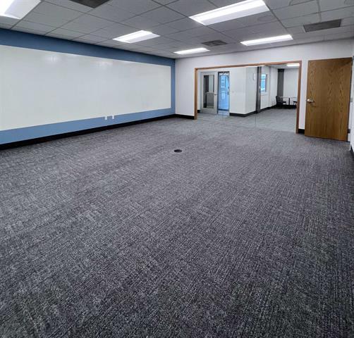 More Photos Of 138 Front St, Beaver Dam Office For Lease