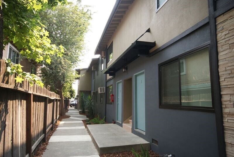 More Photos Of 2412 Q St, Sacramento Apartments For Sale