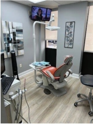 More Photos Of 7655 Five Mile Rd, Cincinnati Medical For Sale