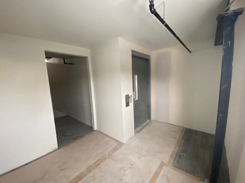 More Photos Of 301 S Main St, Brighton Freestanding For Sale