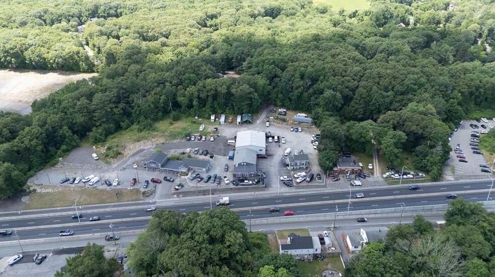 More Photos Of 1097 Eddie Dowling Hwy, North Smithfield Service Station For Sale