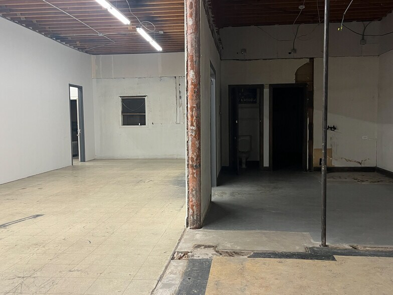 More Photos Of 15 E Iowa Ave, Denver Storefront For Lease