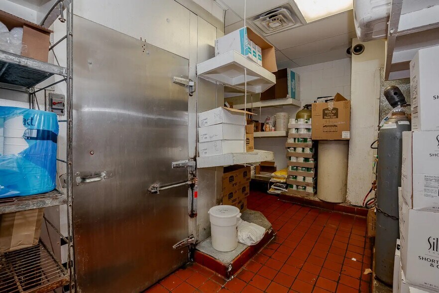 More Photos Of 4201 N Navarro St, Victoria Fast Food For Sale