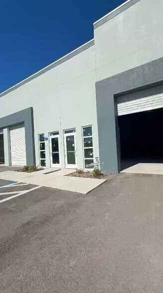 Primary Photo Of 1913 NE 10th Ter, Cape Coral Flex For Lease