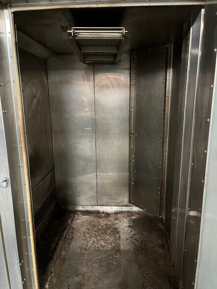 More Photos Of 1917 N Dixie Hwy, West Palm Beach General Retail For Sale