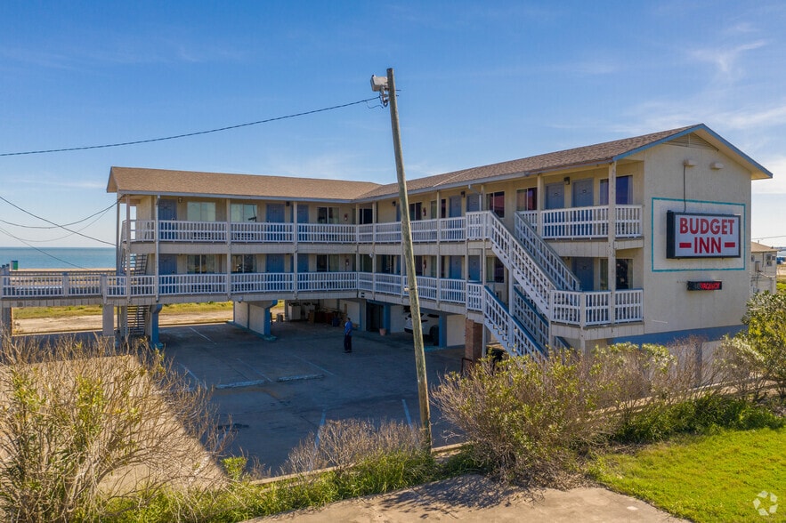 More Photos Of 231 Stewart Pl, Corpus Christi Hotel For Sale