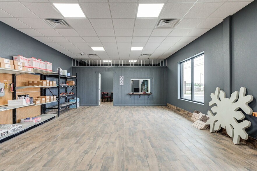 More Photos Of 4805 N Interstate 27, Lubbock Industrial For Sale